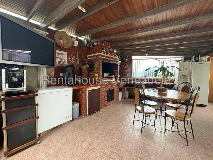 Casa (Multipes Niveles) en Venta en Mirador Panamericano, Miranda - 43