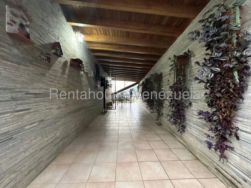 Casa (Multipes Niveles) en Venta en Mirador Panamericano, Miranda - 48