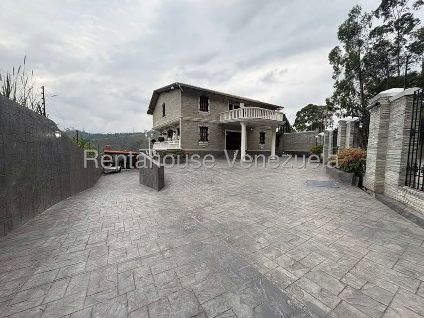 Casa (Multipes Niveles) en Venta en Mirador Panamericano, Miranda - 52