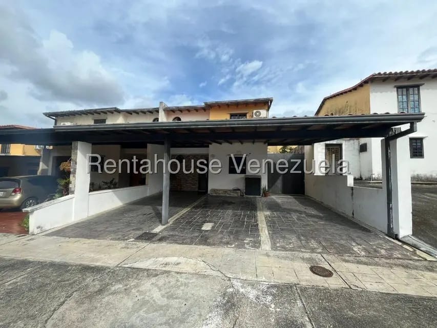 Casa (Duplex) en Venta en Casa de Campo, Portuguesa
