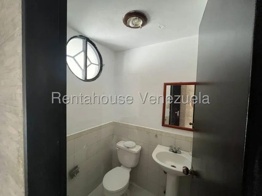 Casa (Duplex) en Venta en Casa de Campo, Portuguesa - 3