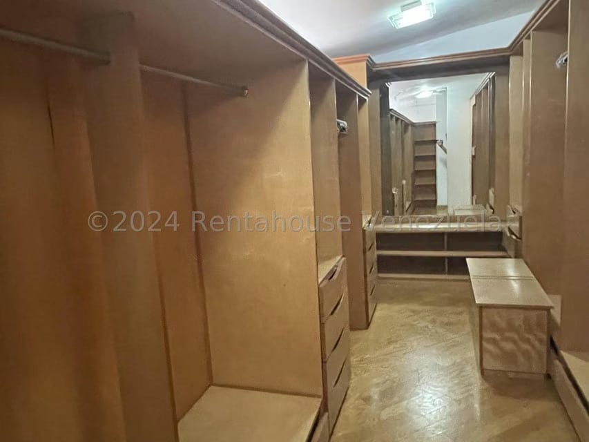 Casa (Multipes Niveles) en Venta en El Marques, Distrito Metropolitano - 24
