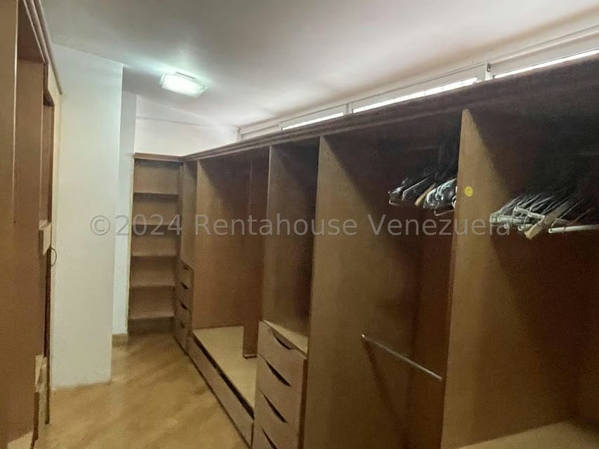 Casa (Multipes Niveles) en Venta en El Marques, Distrito Metropolitano - 26