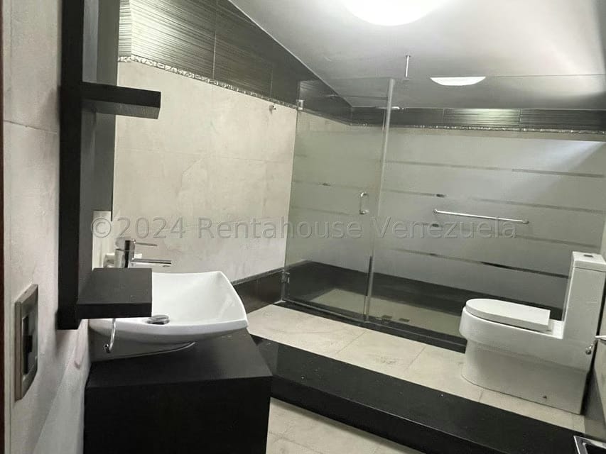 Casa (Multipes Niveles) en Venta en El Marques, Distrito Metropolitano - 27