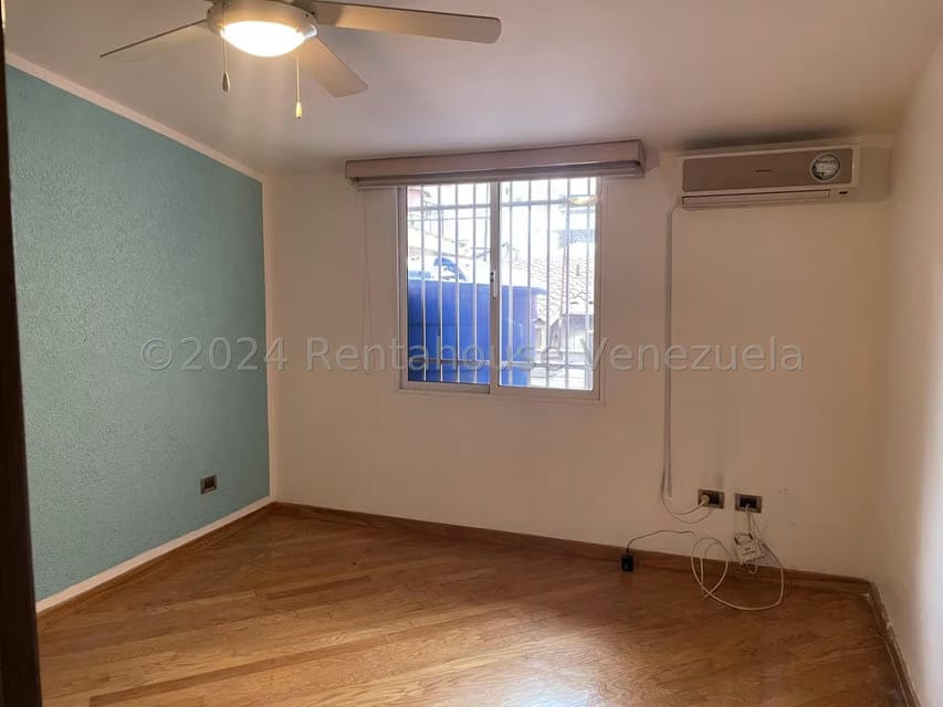 Casa (Multipes Niveles) en Venta en El Marques, Distrito Metropolitano - 32
