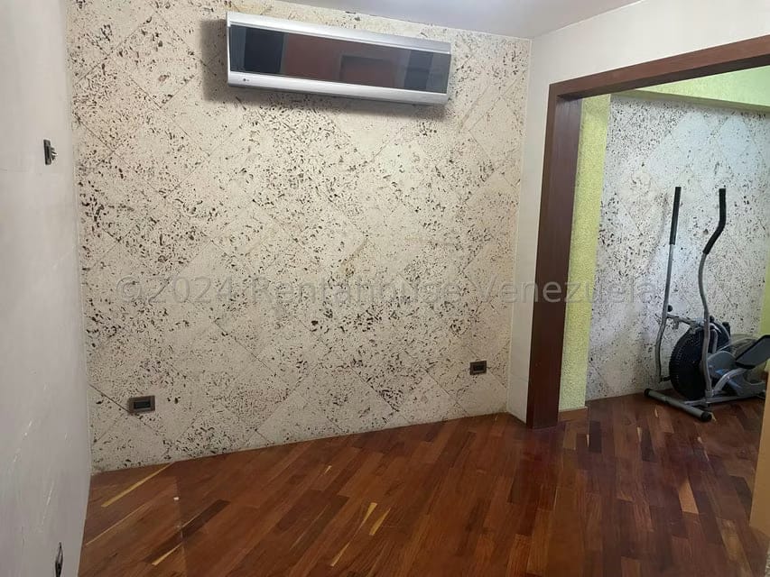 Casa (Multipes Niveles) en Venta en El Marques, Distrito Metropolitano - 34