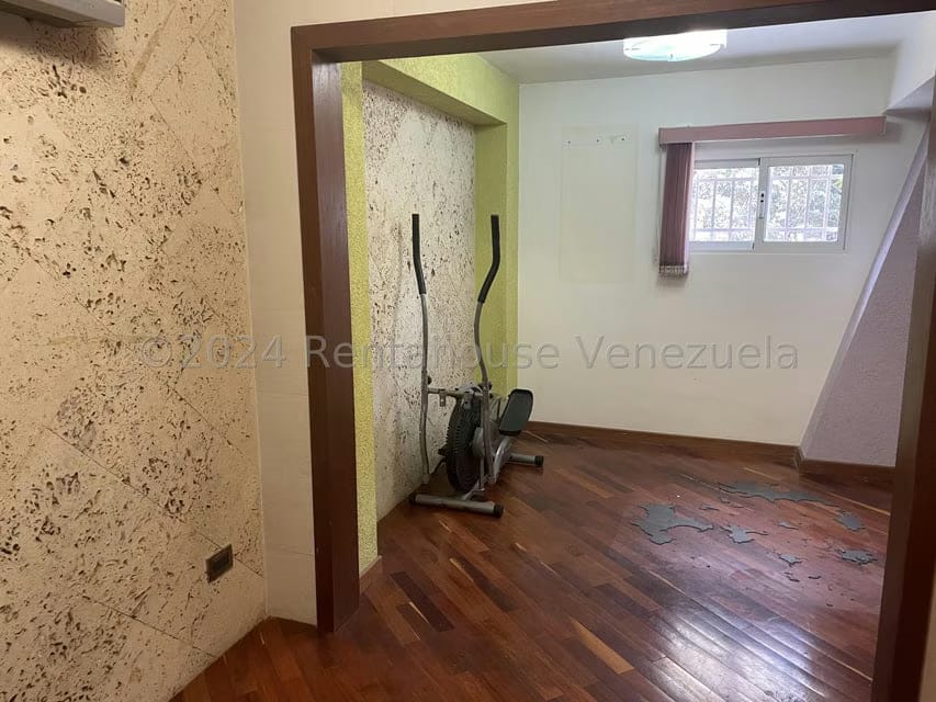 Casa (Multipes Niveles) en Venta en El Marques, Distrito Metropolitano - 35