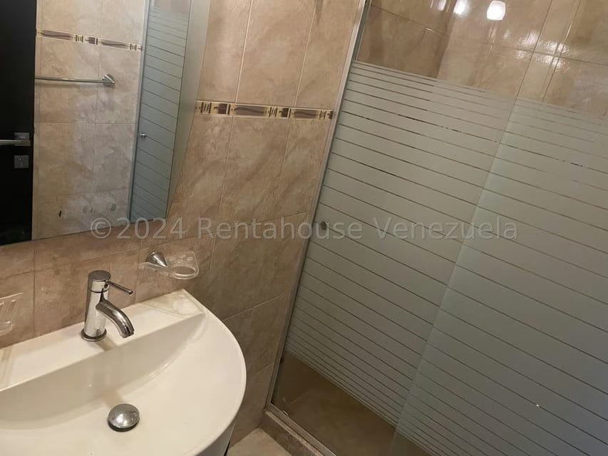 Casa (Multipes Niveles) en Venta en El Marques, Distrito Metropolitano - 40