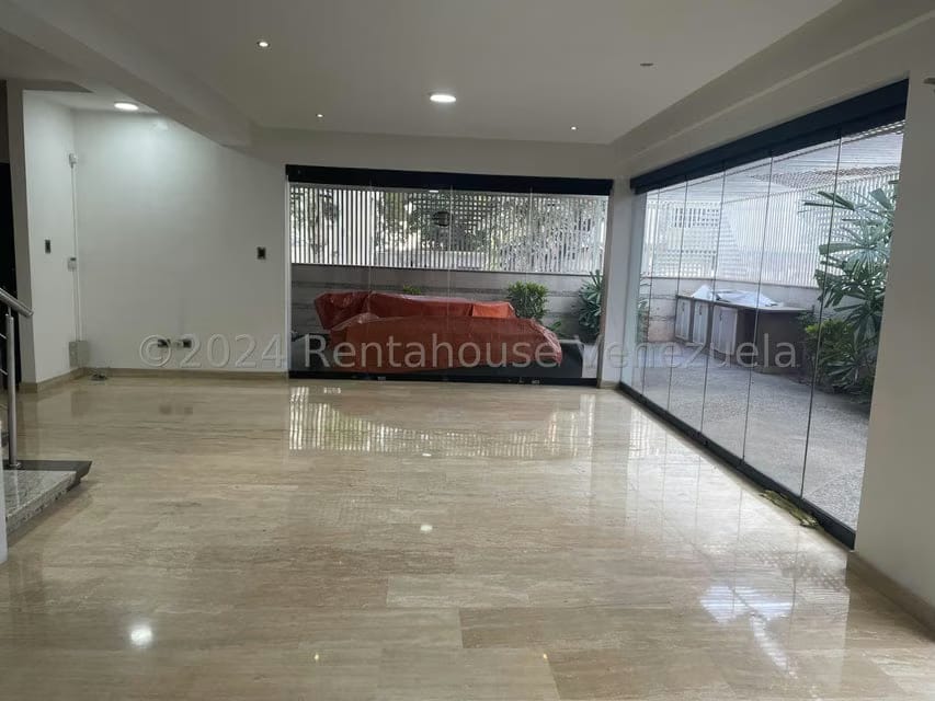 Casa (Multipes Niveles) en Venta en El Marques, Distrito Metropolitano - 9