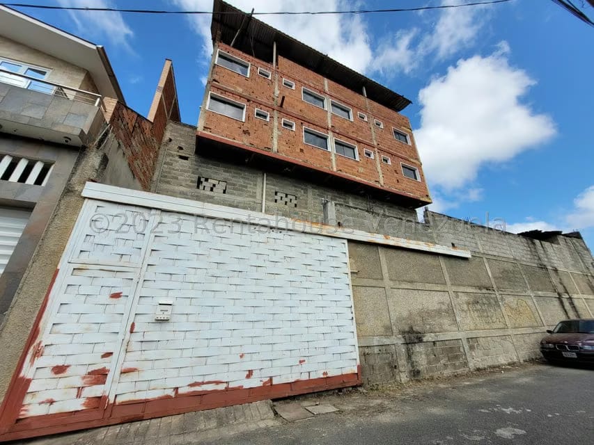 Terreno (Residencial) en Venta en Los Guayabitos, Distrito Metropolitano