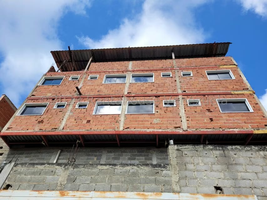Terreno (Residencial) en Venta en Los Guayabitos, Distrito Metropolitano - 34