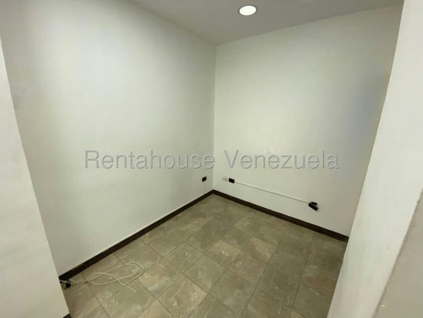 Comercial (Local Comercial) en Alquiler en Buenaventura, Miranda - 15