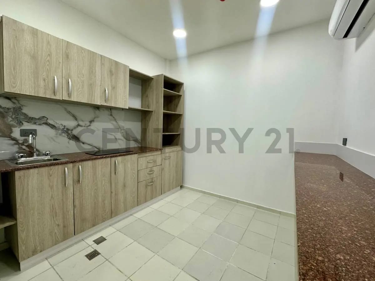 MC - Casa Comercial en San Román: Gran Oportunidad de Inversión - 15
