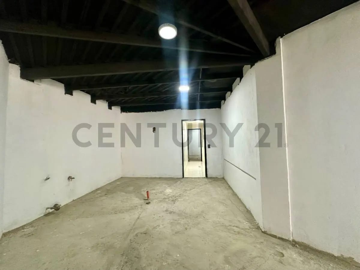 MC - Casa Comercial en San Román: Gran Oportunidad de Inversión - 22