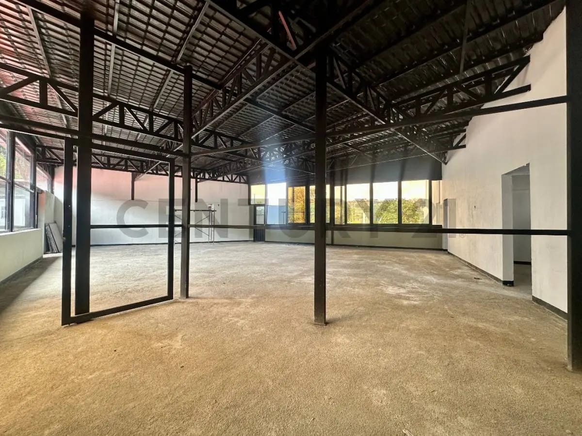 MC - Casa Comercial en San Román: Gran Oportunidad de Inversión - 24
