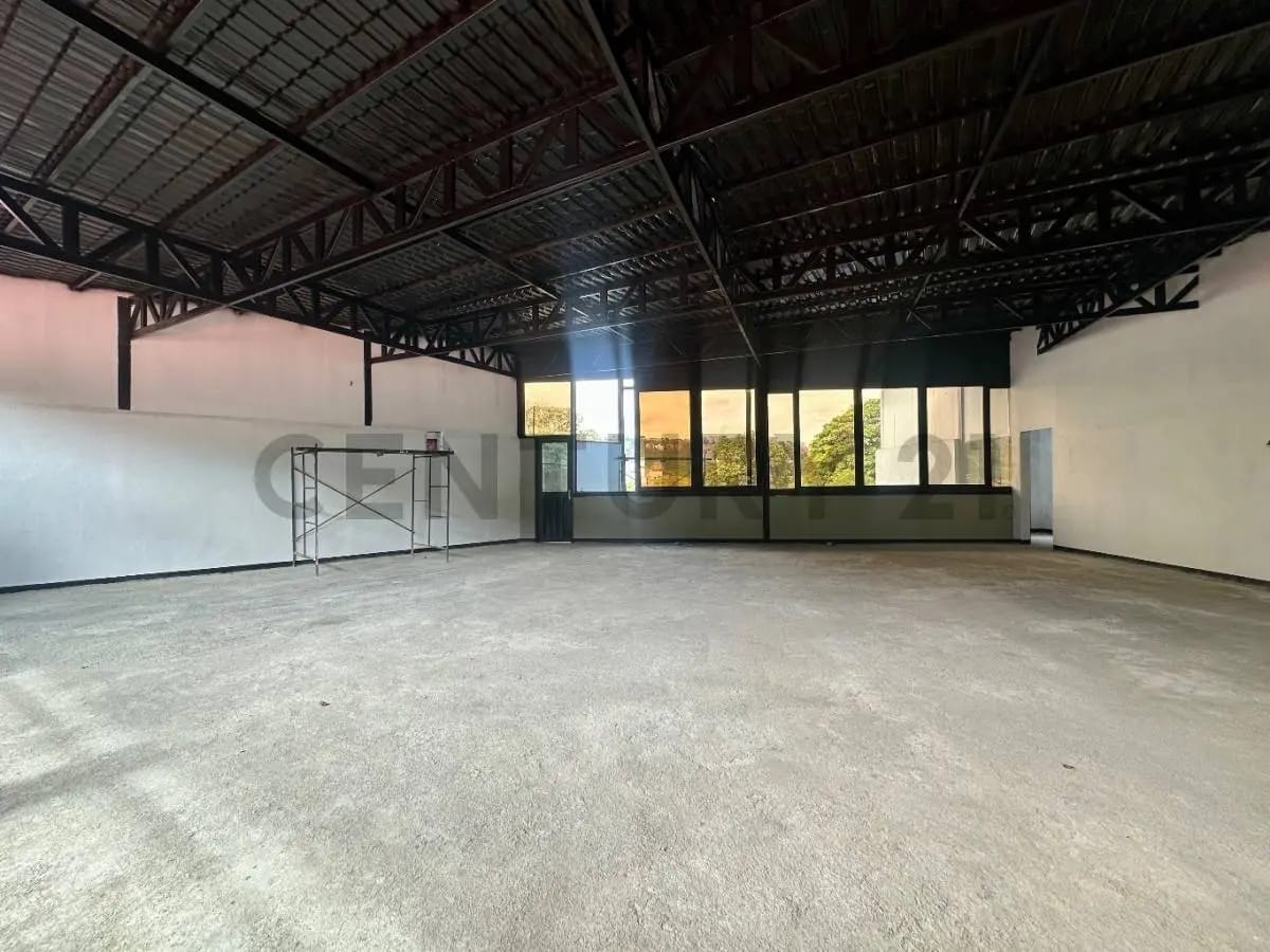MC - Casa Comercial en San Román: Gran Oportunidad de Inversión - 25