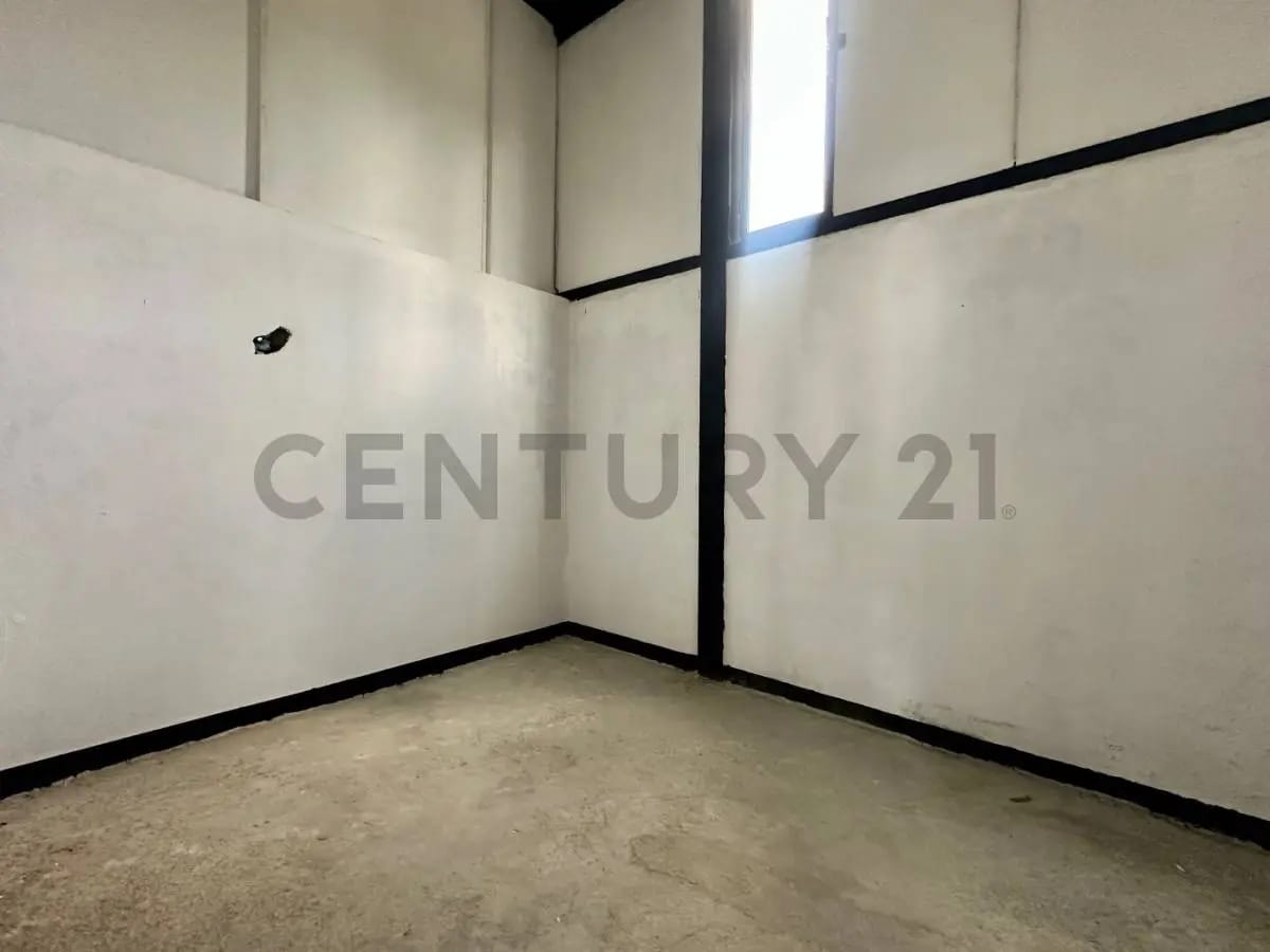 MC - Casa Comercial en San Román: Gran Oportunidad de Inversión - 27