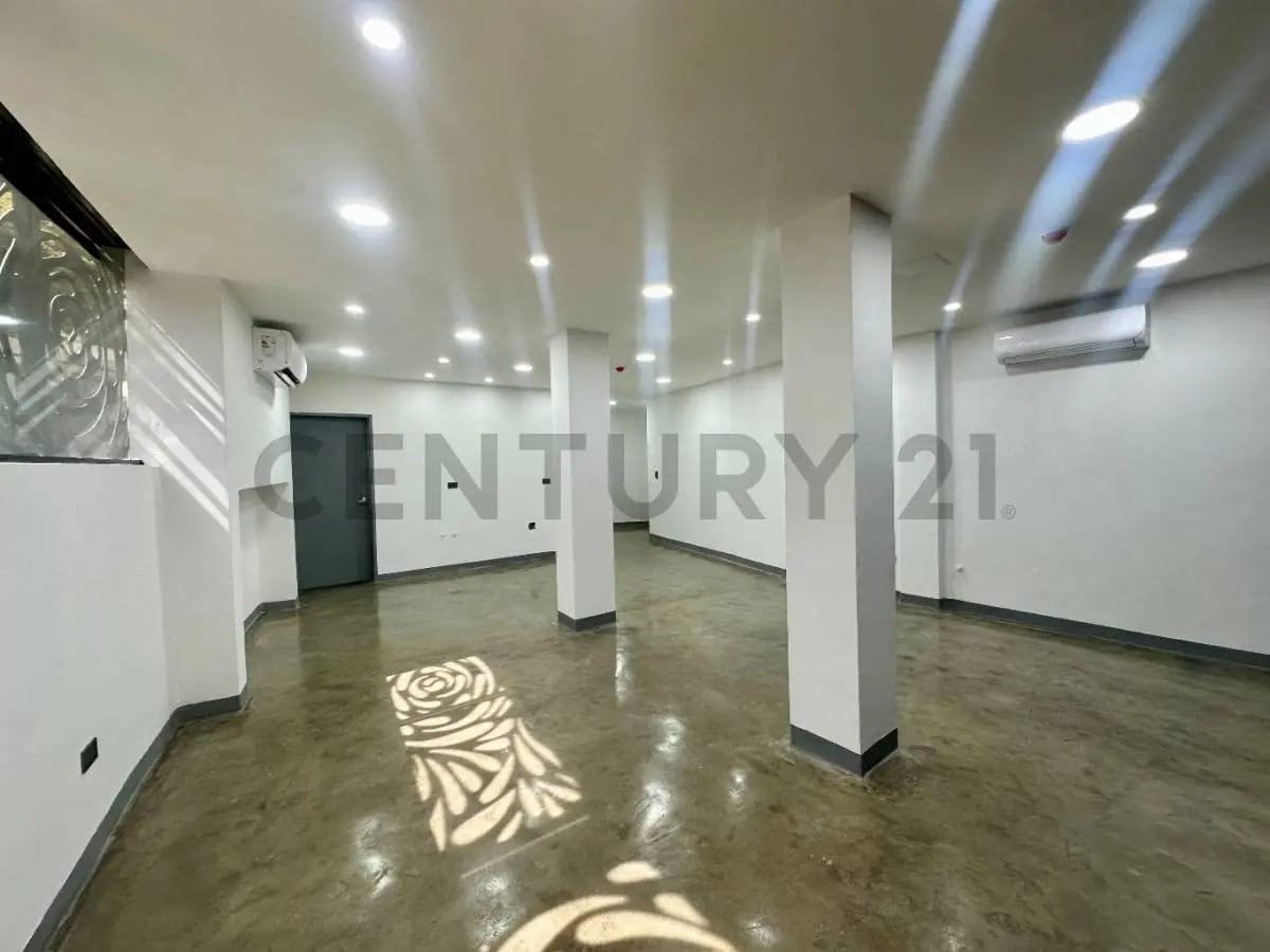 MC - Casa Comercial en San Román: Gran Oportunidad de Inversión - 4