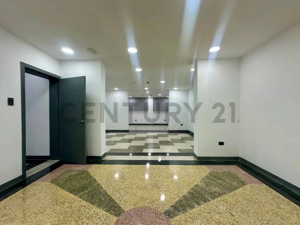 MC - Casa Comercial en San Román: Gran Oportunidad de Inversión - 8