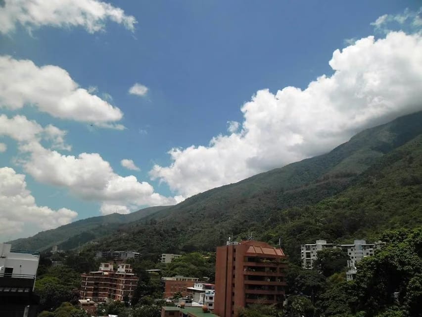 Apartamento (1 Nivel) en Venta en Los Dos Caminos, Distrito Metropolitano - 38