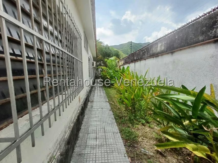 Casa (1 Nivel) en Venta en La Floresta, Aragua - 52