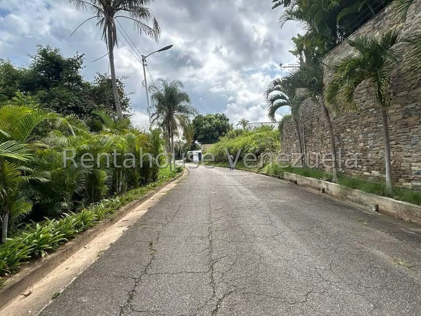 Terreno (Residencial) en Venta en Cerro Verde, Distrito Metropolitano - 11