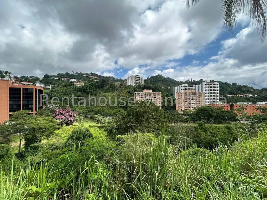 Terreno (Residencial) en Venta en Cerro Verde, Distrito Metropolitano - 13