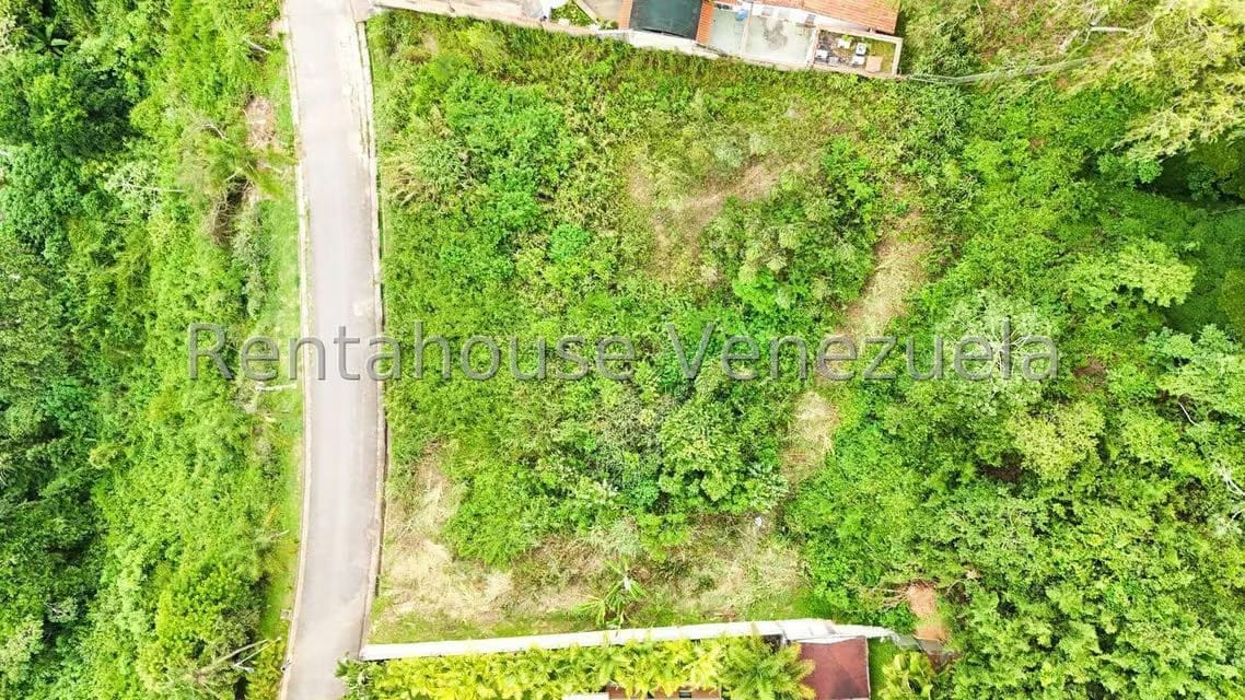 Terreno (Residencial) en Venta en Cerro Verde, Distrito Metropolitano - 3