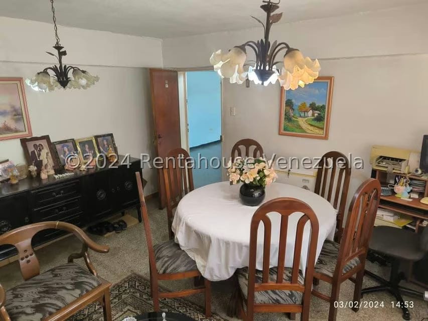 Apartamento (1 Nivel) en Venta en Coche, Distrito Metropolitano - 2
