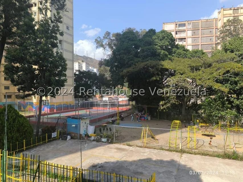 Apartamento (1 Nivel) en Venta en Coche, Distrito Metropolitano - 19