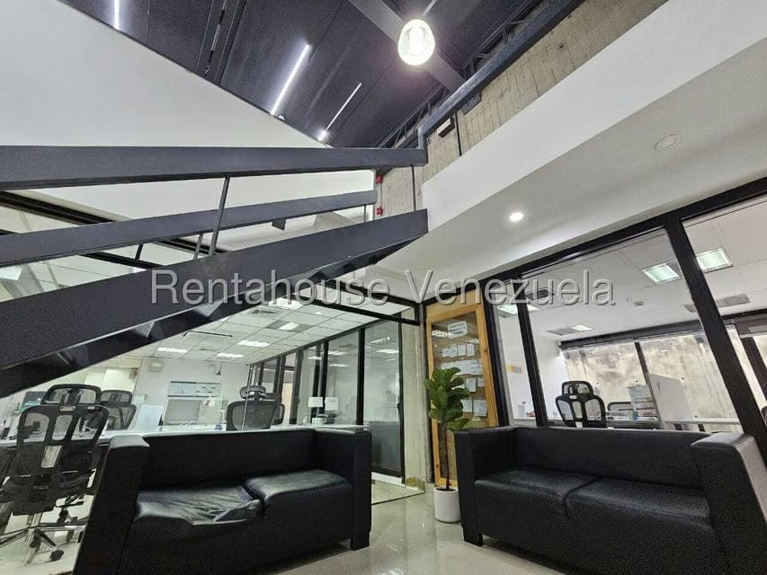 Comercial (Oficina) en Venta en El Rosal, Distrito Metropolitano - 13