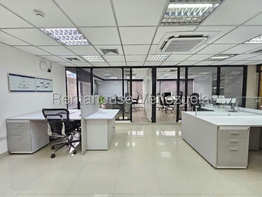 Comercial (Oficina) en Venta en El Rosal, Distrito Metropolitano - 18