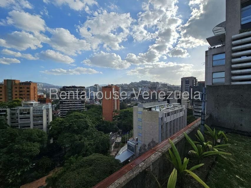 Comercial (Oficina) en Venta en El Rosal, Distrito Metropolitano - 26