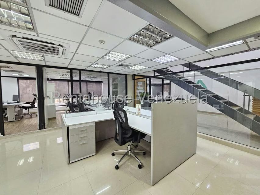 Comercial (Oficina) en Venta en El Rosal, Distrito Metropolitano - 29