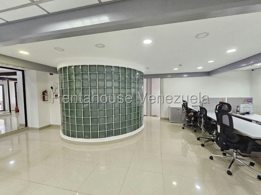 Comercial (Oficina) en Venta en El Rosal, Distrito Metropolitano - 35