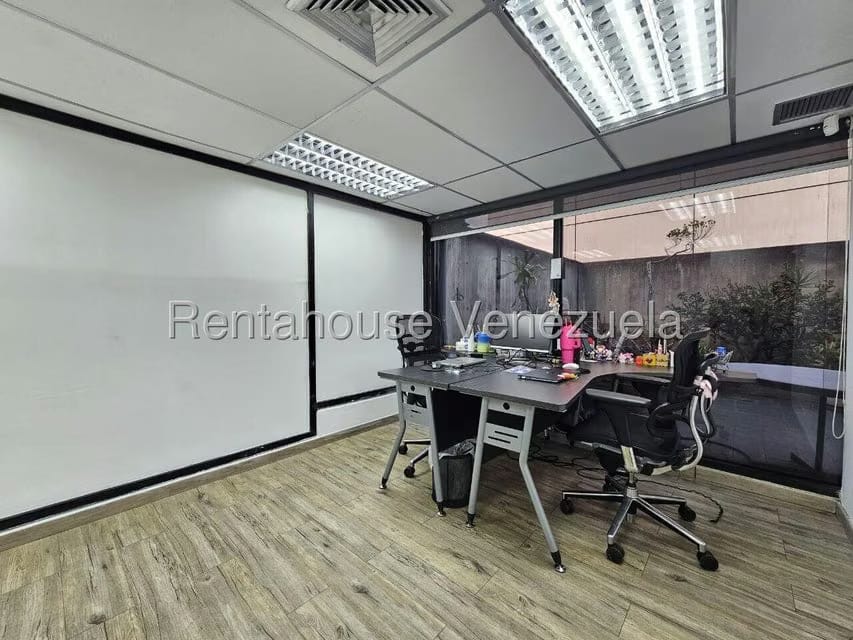 Comercial (Oficina) en Venta en El Rosal, Distrito Metropolitano - 40
