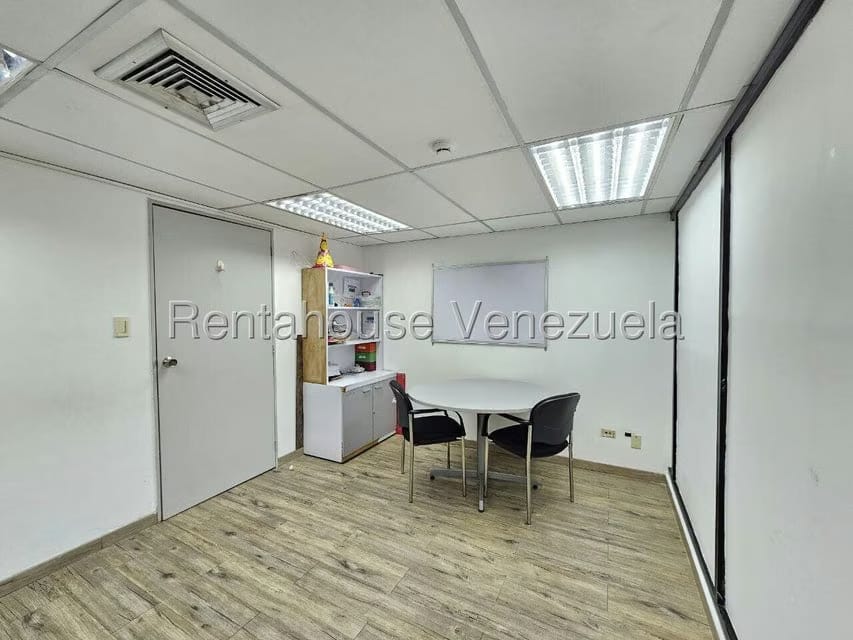 Comercial (Oficina) en Venta en El Rosal, Distrito Metropolitano - 42
