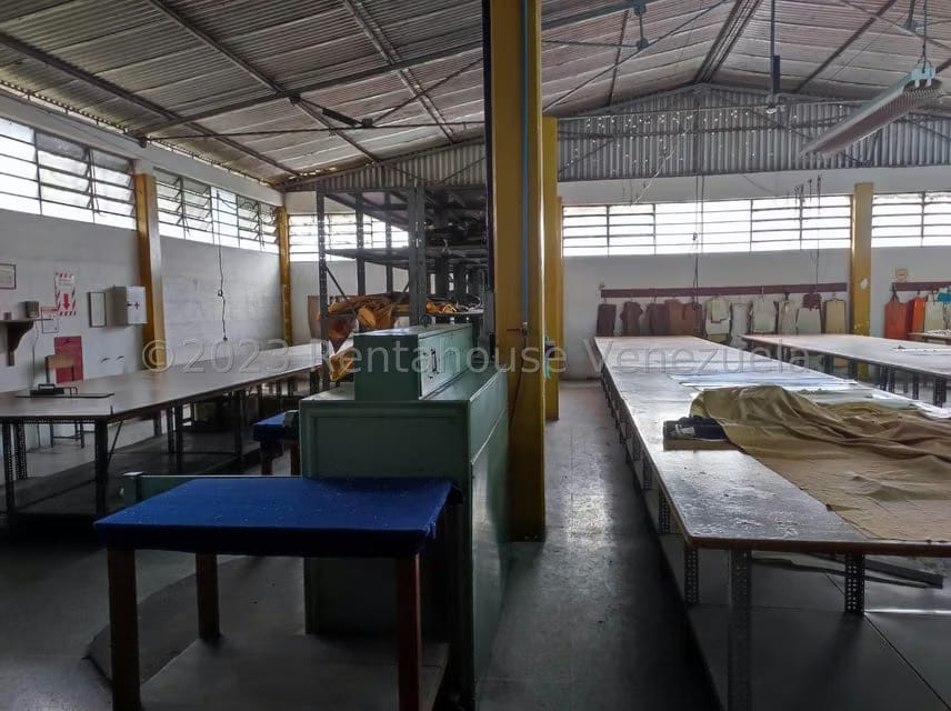 Comercial (Galpon - Deposito) en Alquiler en El Tambor, Miranda - 13