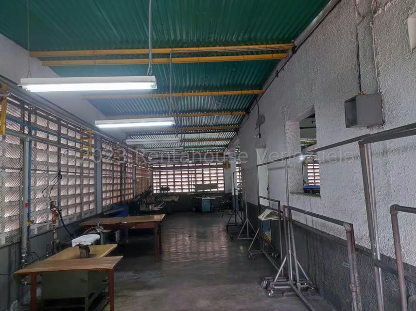 Comercial (Galpon - Deposito) en Alquiler en El Tambor, Miranda - 25