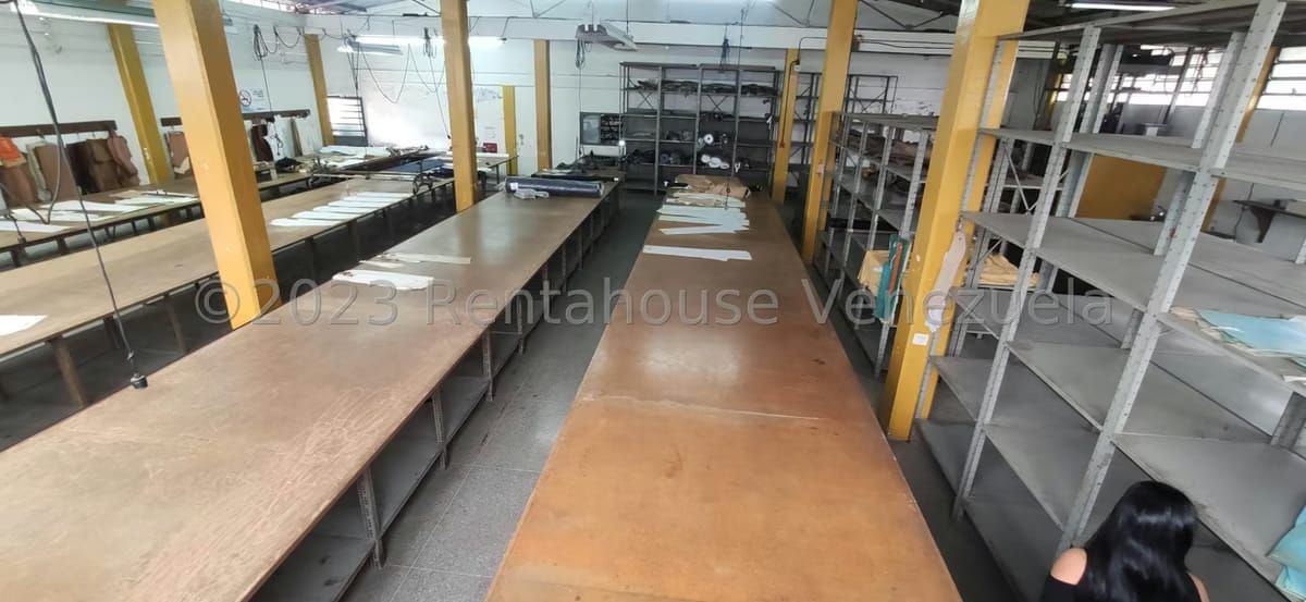 Comercial (Galpon - Deposito) en Alquiler en El Tambor, Miranda - 26