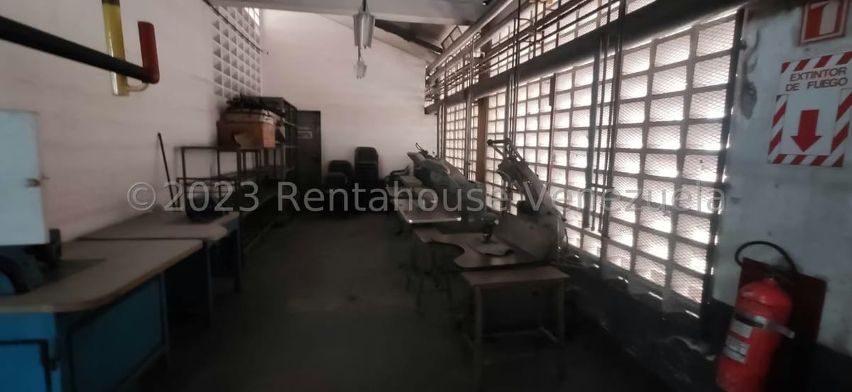 Comercial (Galpon - Deposito) en Alquiler en El Tambor, Miranda - 28