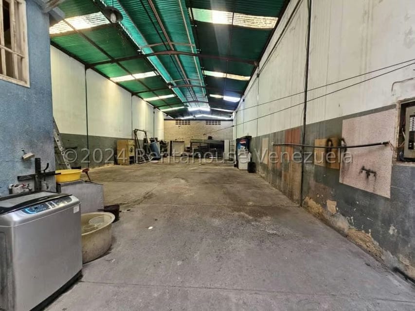 Comercial (Local Comercial) en Venta en Zona Centro, Aragua - 24