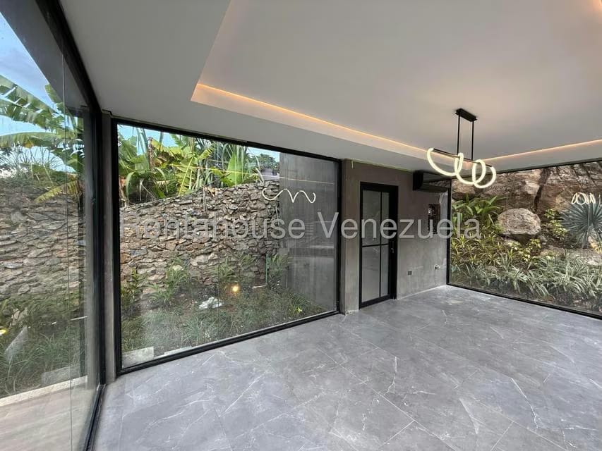 Casa (Multipes Niveles) en Venta en Prados del Este, Distrito Metropolitano - 36