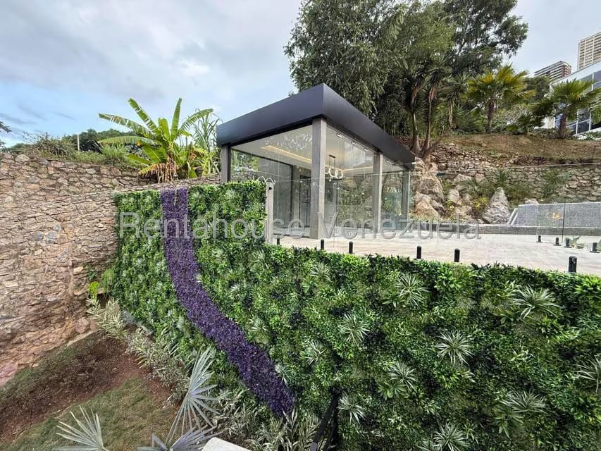 Casa (Multipes Niveles) en Venta en Prados del Este, Distrito Metropolitano - 39