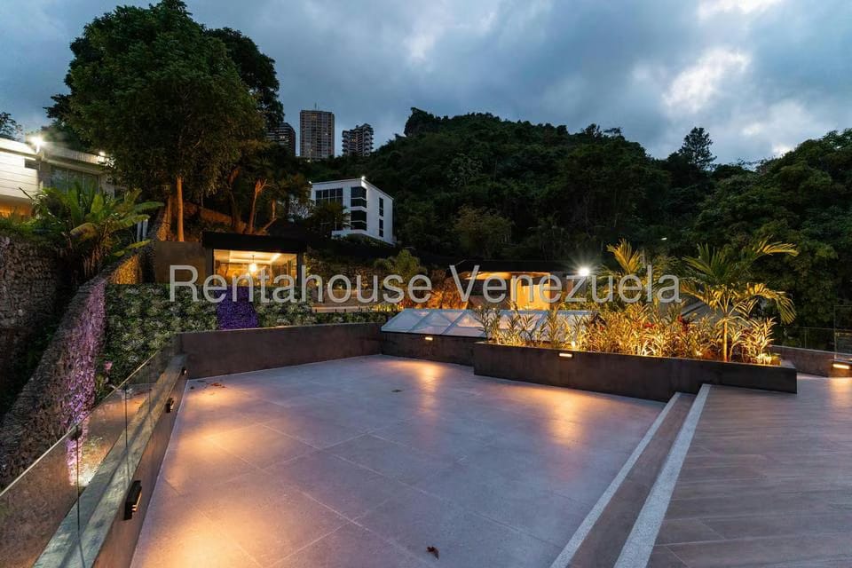 Casa (Multipes Niveles) en Venta en Prados del Este, Distrito Metropolitano - 45