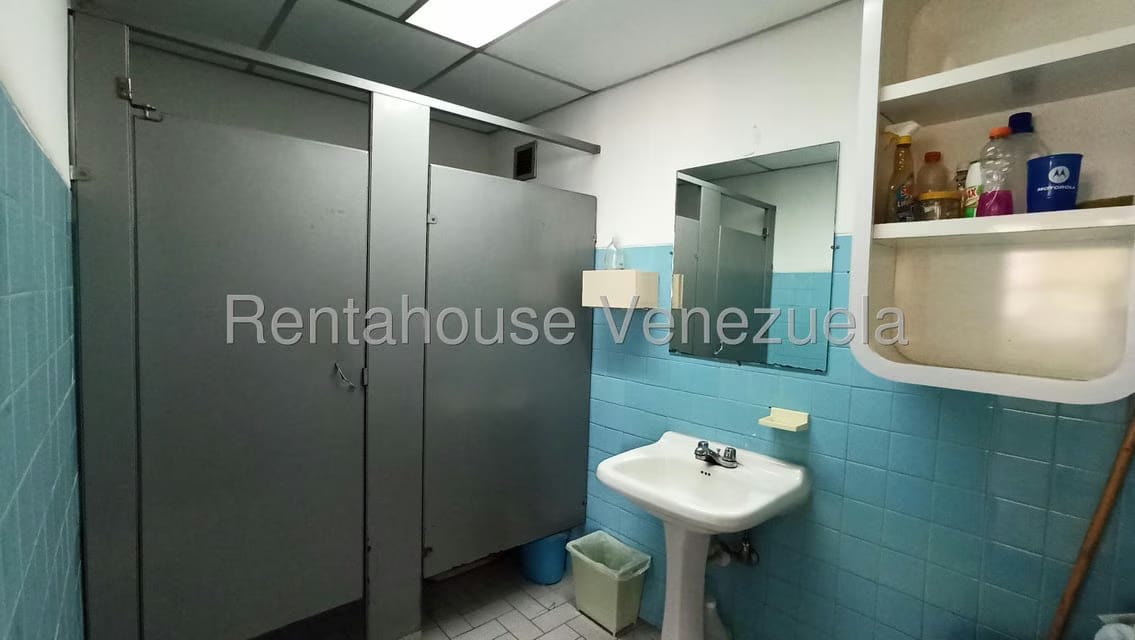 Comercial (Oficina) en Venta en Parroquia Catedral, Distrito Metropolitano - 11