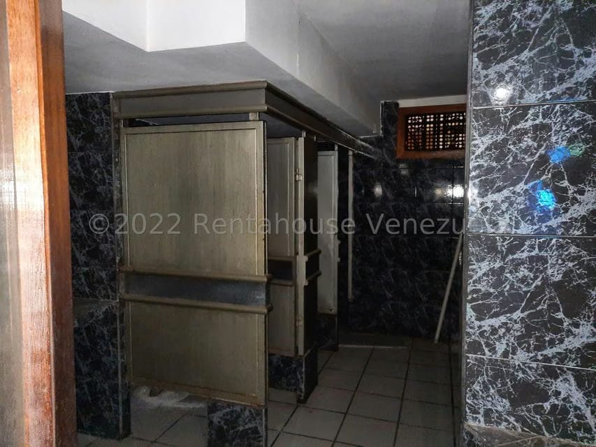 Comercial (Local Comercial) en Alquiler en Calle 72, Zulia - 6
