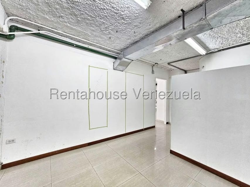 Comercial (Oficina) en Venta en El Rosal, Distrito Metropolitano - 16