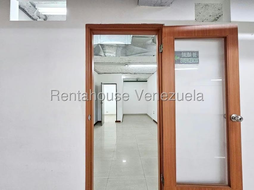 Comercial (Oficina) en Venta en El Rosal, Distrito Metropolitano - 24