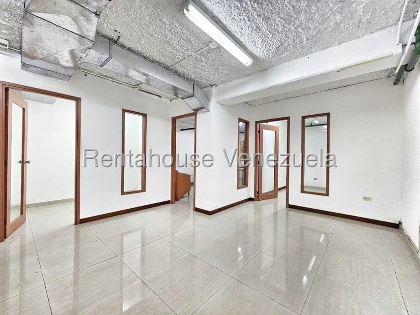 Comercial (Oficina) en Venta en El Rosal, Distrito Metropolitano - 9